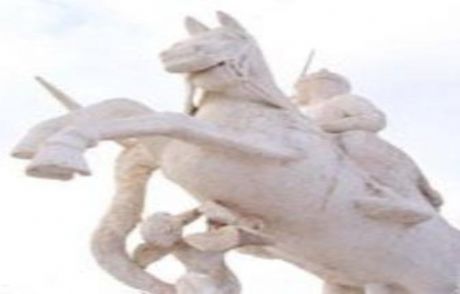 Konya'da Heykelin Şeyi Rahatsız Etti