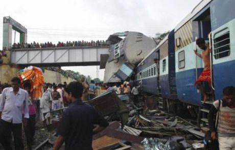 Hindistan'da Tren Kazası