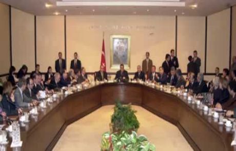 Hükümet Ptt'yi Kökten Değiştiriyor