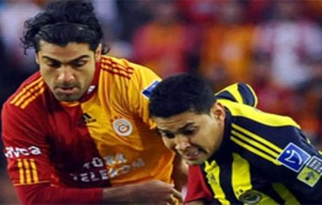 F.bahçe Ve G.saray Gurbette Kapışıyor