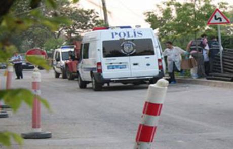 Kartal'da Bir Eve Mühimmat Baskını