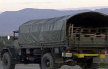 Aksaray'da Askeri Araç Devrildi