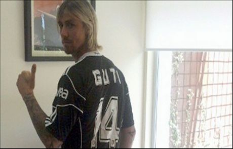 Guti Formaları Satışa Çıkarıldı