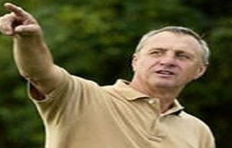 Cruyff Barcelona'dan Ayrıldı