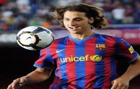 İbrahimovic Takımında Kalıyor