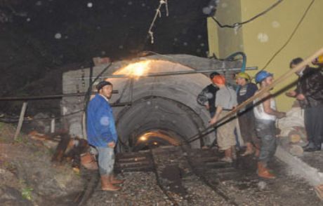 Kömür Madeninde Yangın: 3 İşçi Mahsur