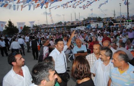 Ak Parti Yemeğinde Gazetecilere Dayak