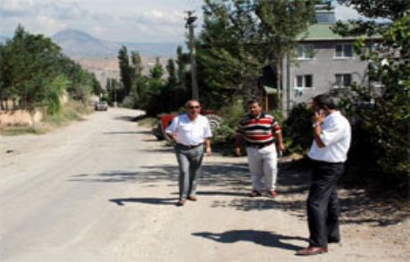 Suşehri'nde Yol Çalışmaları Sürüyor