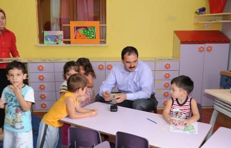 Ayaz, Kareşte Miniklerle Buluştu