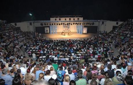 Tiyatroya Festivaline Büyük İlgi