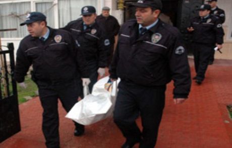 İstanbul Boğazı'ndan Ceset Çıktı