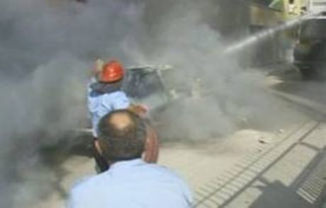 Van'da İki Okul Kundaklandı