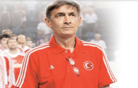 Tanjevic 12 Dev Adam'ı Ağlattı!