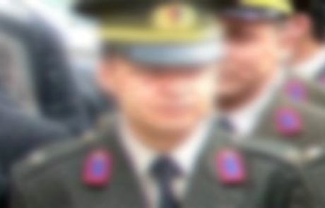 Sahte Teğmen Uzman Çavuşa Selam Verince