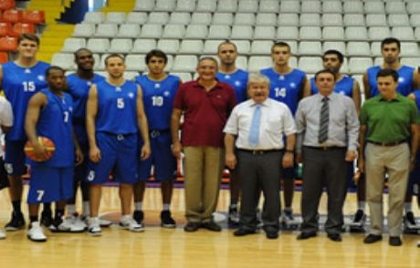 Basketbolcular Salonda Kilitli Kaldı