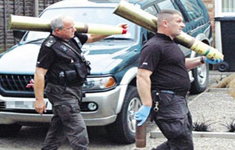 Bu Cephaneler Bir Evden Çıktı!
