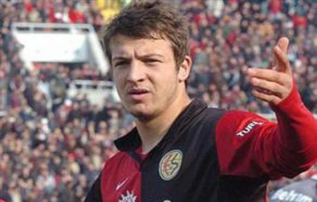 Batuhan Kartal'ı Bombaladı!