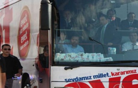Bayram Namazında Referandum Mitingi
