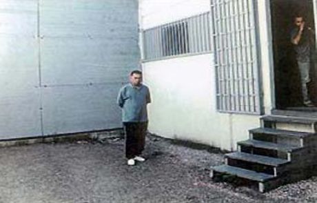 Öcalan Cezaevi Yönetimini Tehdit Etti