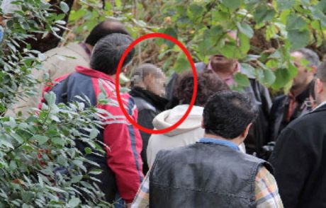 Parkta Kendisini Ağaca Astı