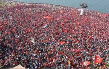 Türkiye Şehitleri İçin Yürüdü