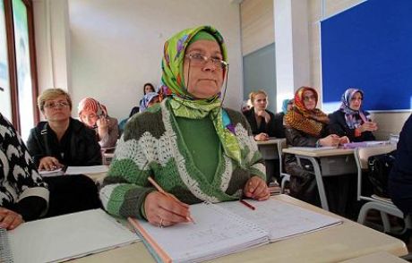 Ebru Sevgisi Okuma Azmini Güçlendirdi