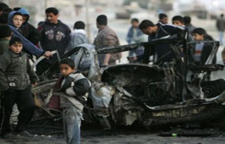 İsrail Gazze'yi Vurdu: 1 Ölü