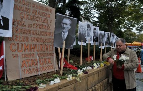 Vatandaşlar Parkı Şehitler Anıtına Dönüştürdüler