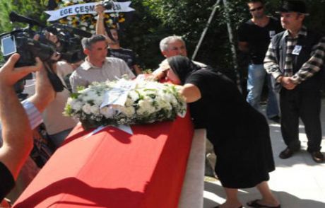 Muzaffer Tema Son Yolculuğuna Uğurlandı