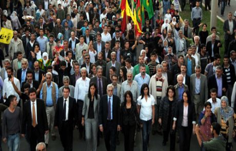 Ahmet Türk'ten Başkaldırı Çağrısı
