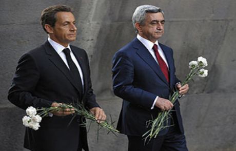 Sarkozy Erivan'dan Türkiye'ye Seslendi