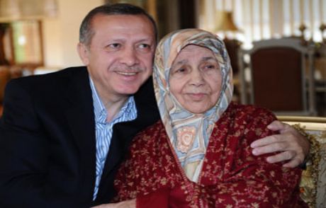 Başbakan Erdoğan'ın Annesi Vefat Etti