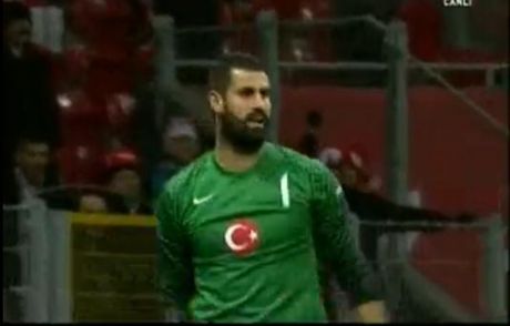 Volkan'dan Taraftara Rezil Küfür