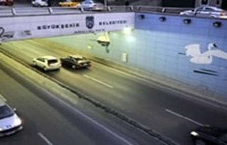 Kuğulu Alt Geçitleri Tartışması Büyüyor