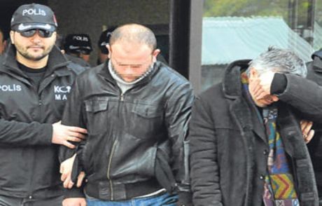 Müdür Bey Fena Yakalandı