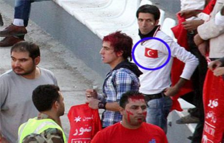 Türk Bayraklı Taraftarlara Bölücü Suçlaması