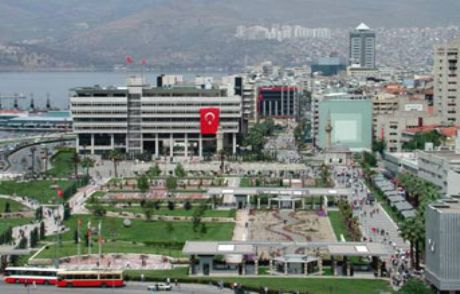 İzmir Büyükşehir Belediyesi'ne Operasyon