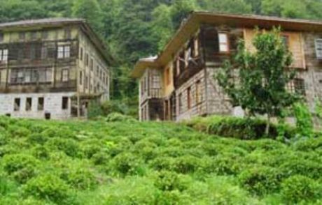 Tarihi Rize Evleri Onarılıyor