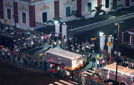 Uçak Dolusu Altın Venezuela Yolunda