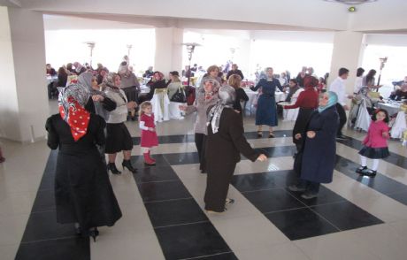Polis Teşkilatından Şehit Aileleri İçin Kermes