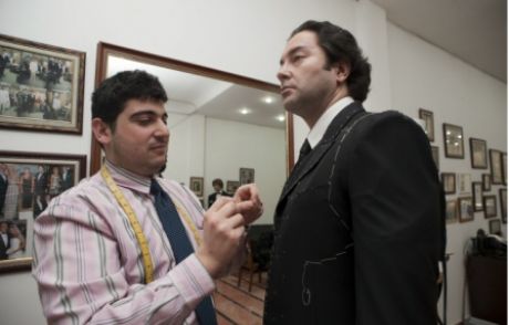 Takım Elbisede Kordonciyan İmzası