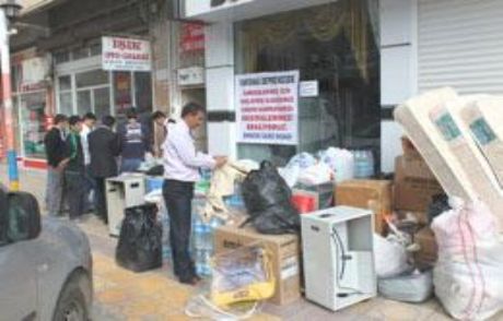 Ülkü Ocakları'ndan Van'a Yardım