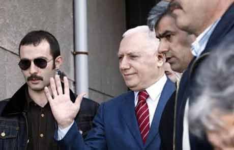'beni Buradan Kimse Gönderemez!'