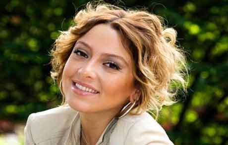 Hadise'den Anlamlı Gönderme