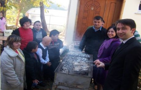 Dünya Özürlüler Gününde Hamsi Şenliği