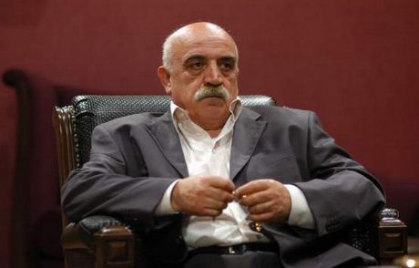 'kelimeler Yetersiz'