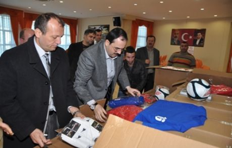 Ayaz'dan Spora Destek