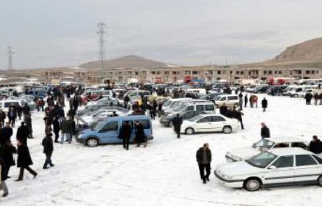 Depremzede Aracını Satmaya Başladı