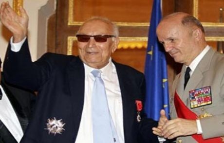Fransa'dan Yaşar Kemal'e Büyük Onur