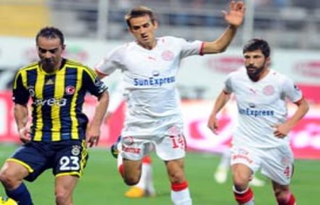 Fenerbahçe'nin Aklı Tatilde: 0-0